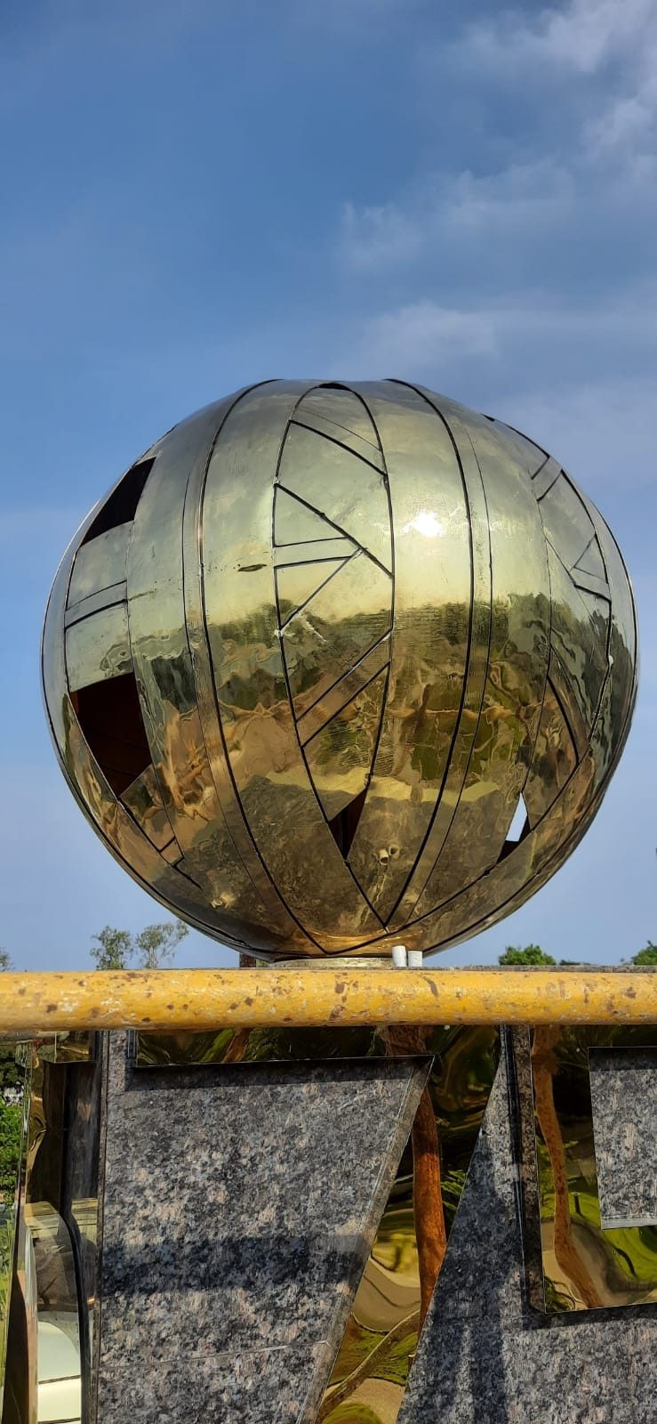 Unique Globe
