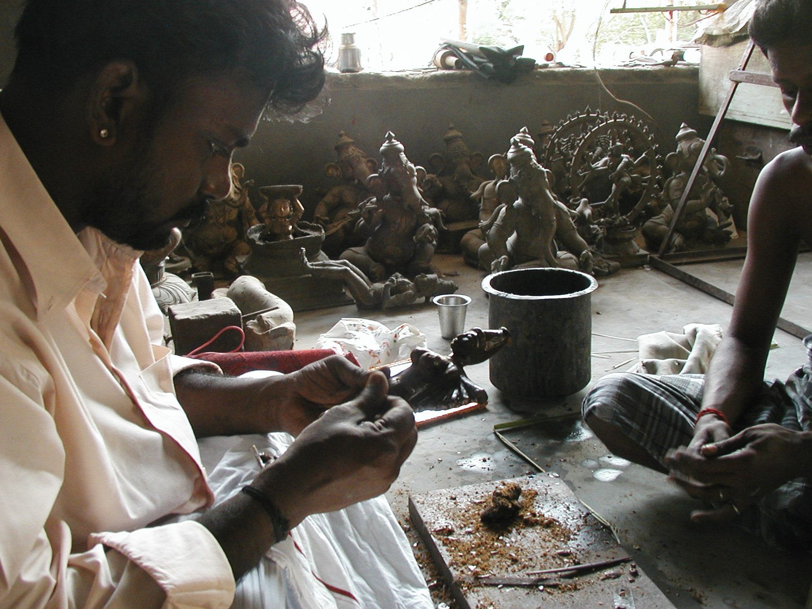 The Studio — Navajeevan Metal Sculptors, Mamallapuram — foundry and workshop (4)